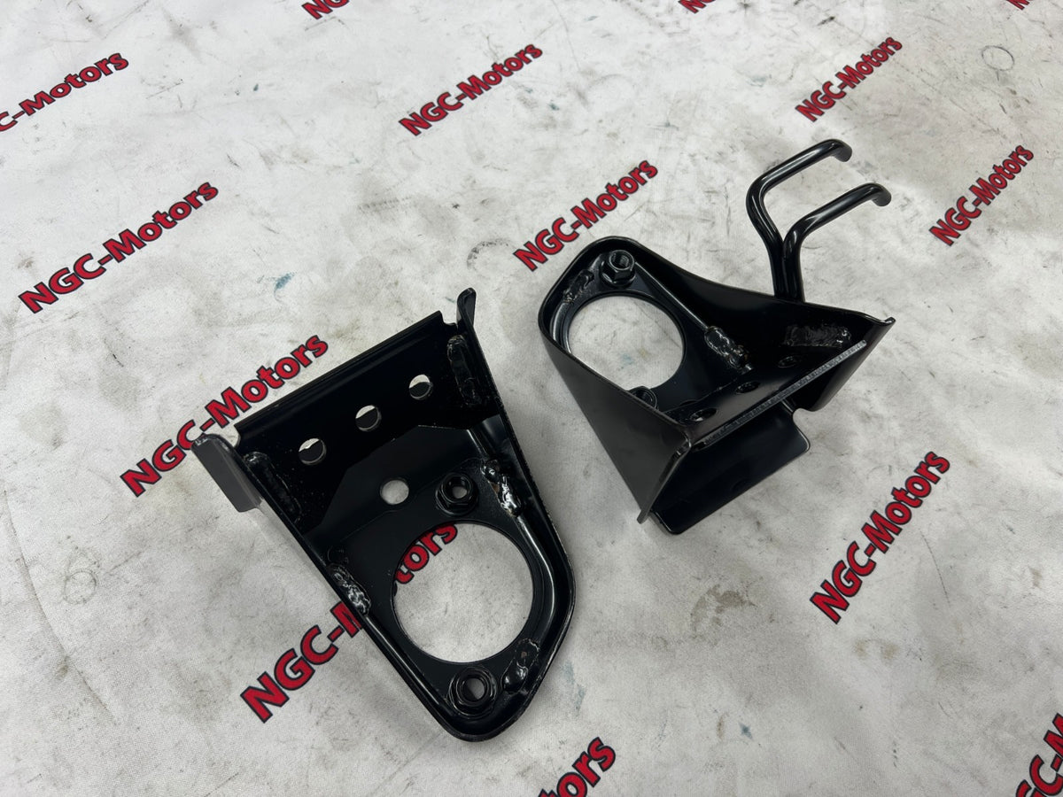 TOYOTA Land Cruiser PRADO 95 BRACKET BODY REAR LR SET MOUNTING Genuine