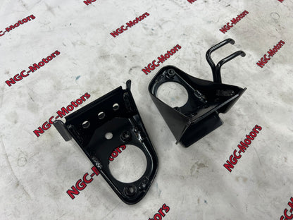 TOYOTA Land Cruiser PRADO 95 BRACKET BODY REAR LR SET MOUNTING Genuine