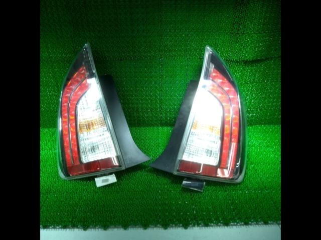 No Ballast JDM RHD TOYOTA Genuine Tail Lens for Prius/30 Series/Late Model/G's0