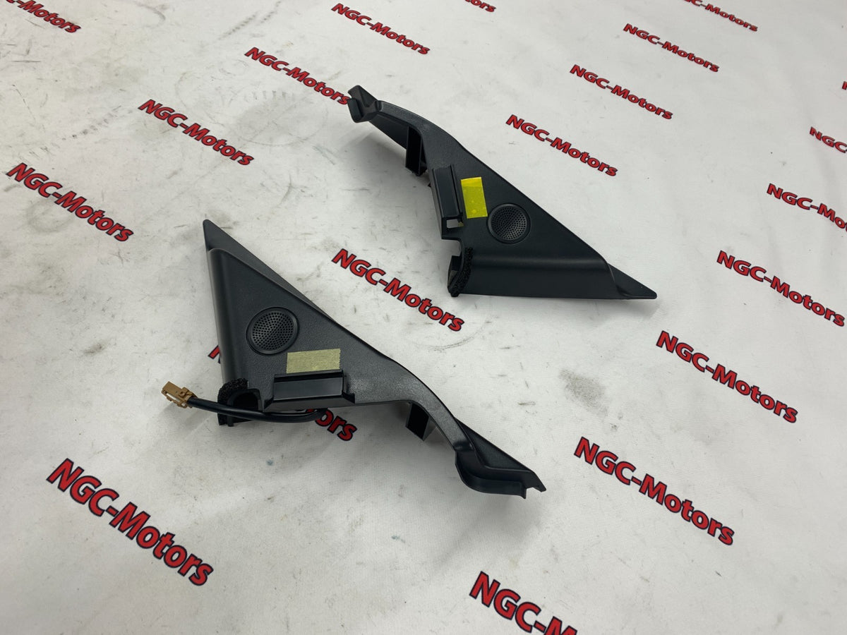 OEM Genuine Nissan COVER FRONT DOOR CORNER INNER RH&LH SET 350Z FairladyZ NEW