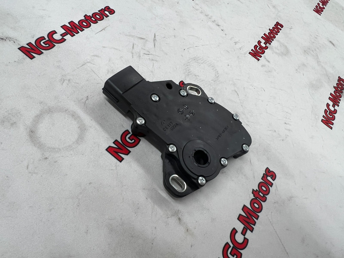Suzuki Genuine SWITCH SHIFT 37720-54LS0 Japan