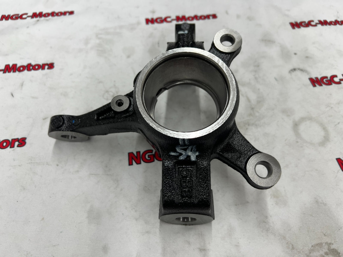 OEM Genuine Mitsubishi KNUCKLE,RH right  Attrage Mirage G4 A13A 3870A116 NEW