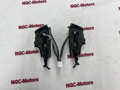 TOYOTA Land Cruiser URJ202 Steering Pad Switch Assy Genuine 84250-60310