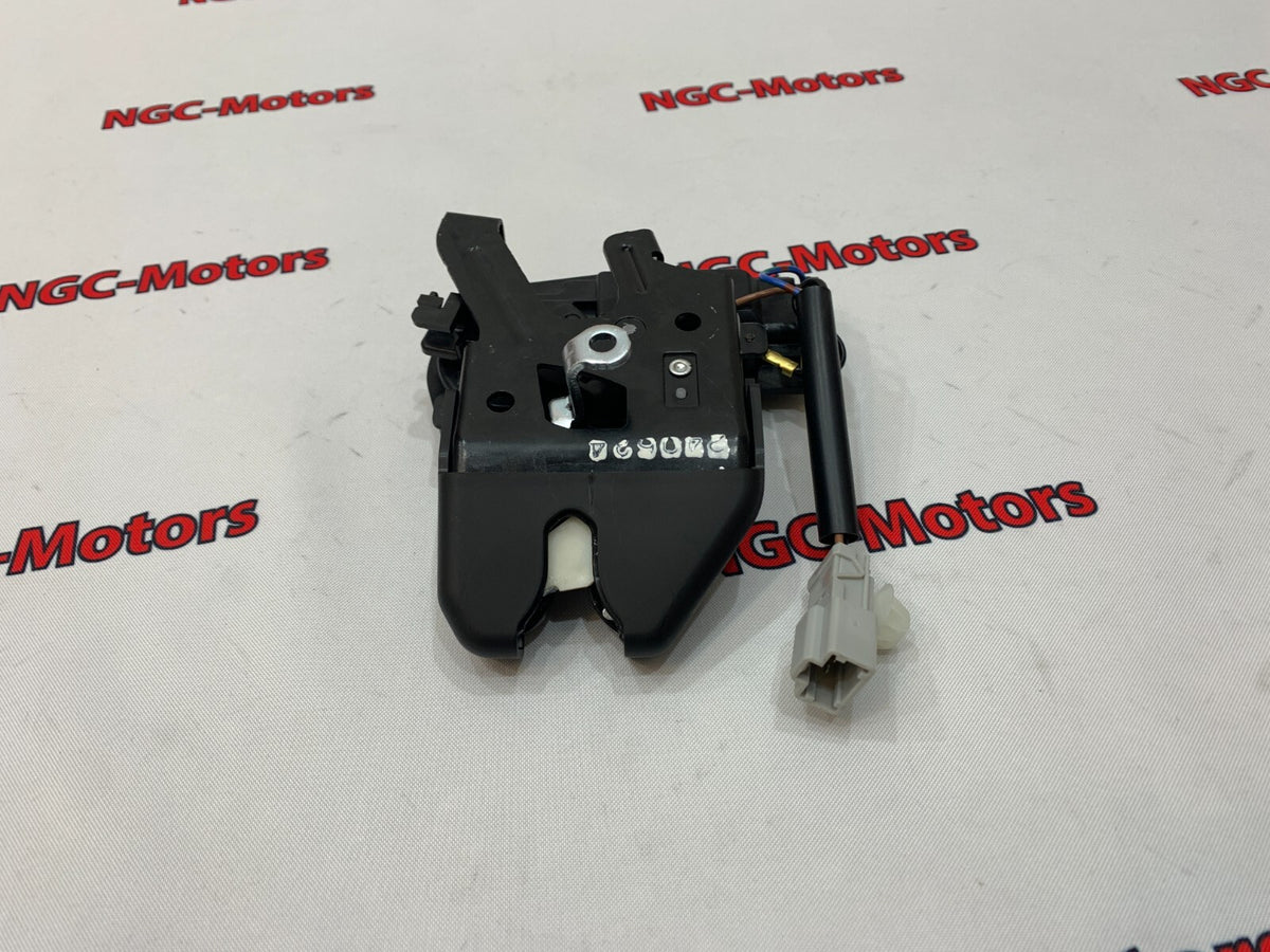 Genuine Honda Trunk Lid Lock 74851-S2A-003 S2000 AP1 00-09