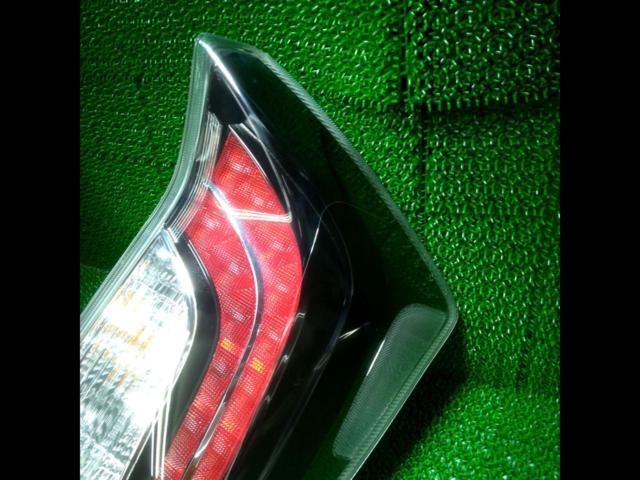 No Ballast JDM RHD TOYOTA Genuine Tail Lens for Prius/30 Series/Late Model/G's3