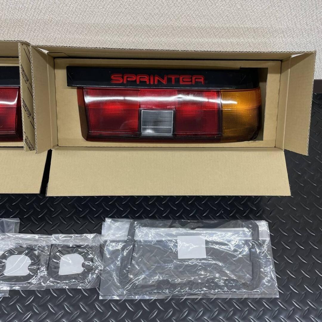 Toyota Corolla AE86 Sprinter Trueno 3 Doors Early Model Tail Lens R＆L GASKETx4