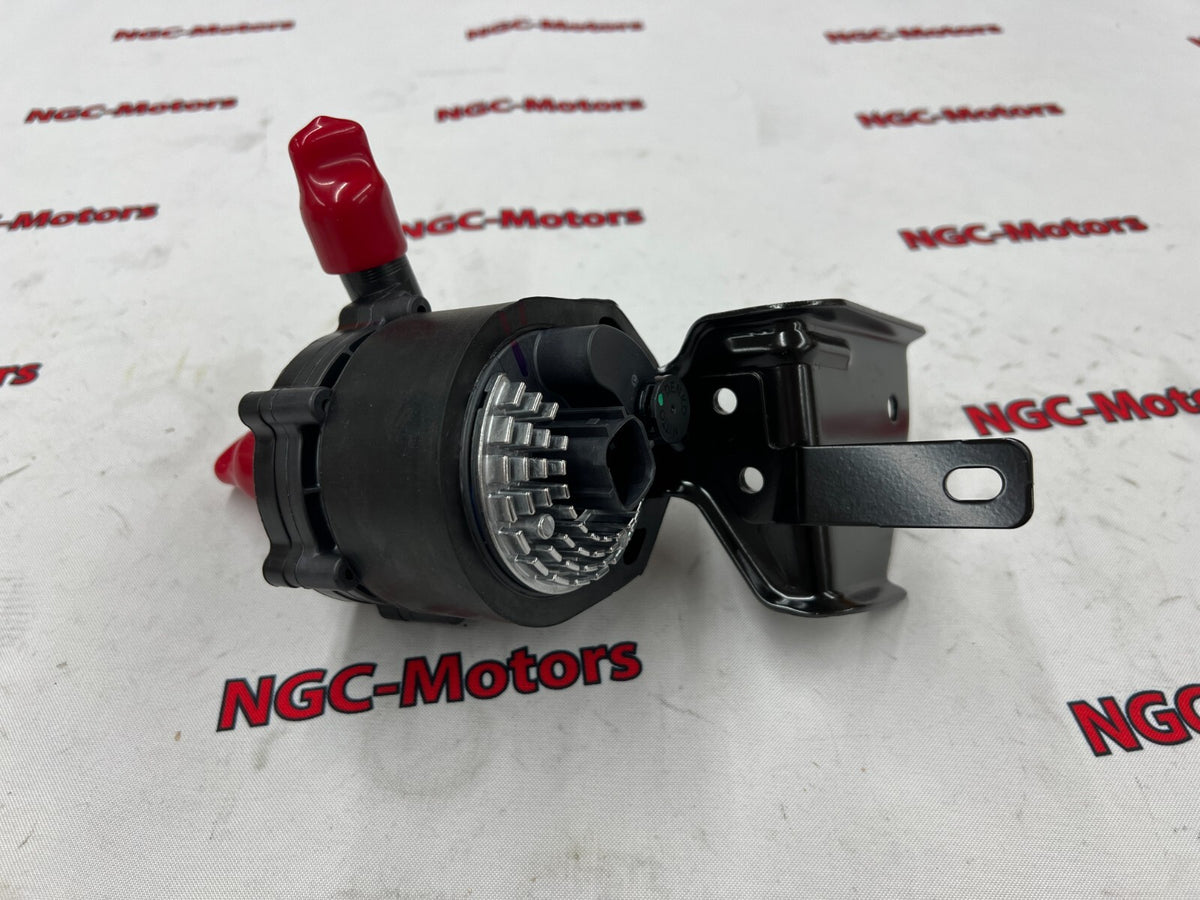 NISSAN Genuine Water Pump 21581-3NF0A