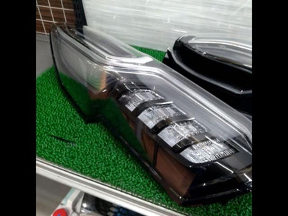 No Ballast JDM RHD Honda (HONDA) N-BOX custom / JF 3 Genuine tail lens4