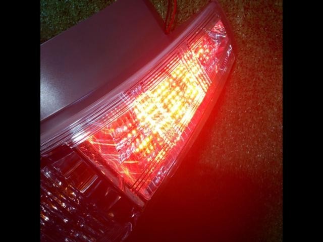 No Ballast JDM RHD TOYOTA (Toyota) genuine Tail lens [Prius α ZVW40]1