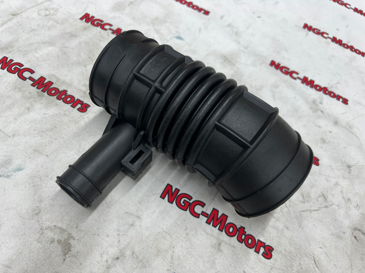 13881-77E01-000 Suzuki Hose,air clnr outlet 1388177E01000, New Genuine OEM Part