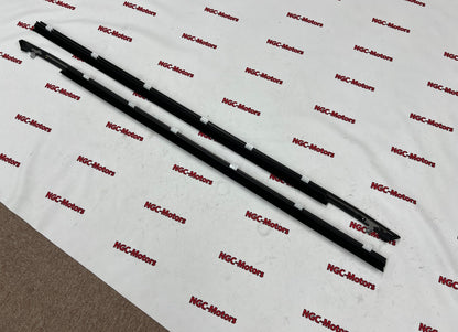 Genuine HONDA 72450-SH3-003 72410-SH3-003 Front Door Window Molding L&R OEM