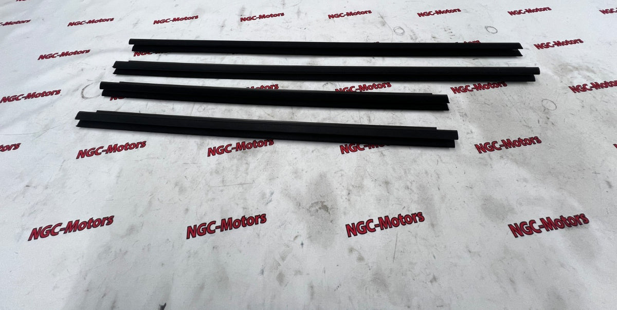 TOYOTA Genuine Front & Rear Door Window Belt Weatherstrip RH&LH 4pc Set