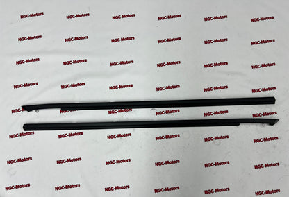 Genuine HONDA 72450-SH3-003 72410-SH3-003 Front Door Window Molding L&R OEM