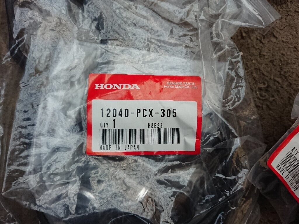 648728