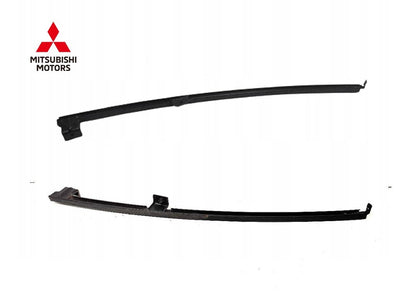 Genuine Mitsubishi Rear Door Window Center Sash L＆R Set  OEM MN117553 MN1175540