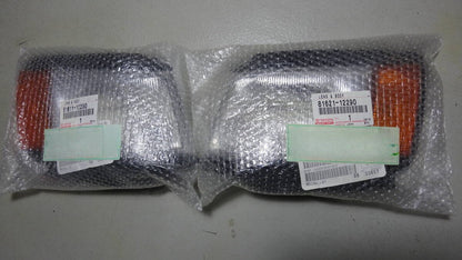 Toyota Genuine COROLLA LEVIN AE86 Corner Lens  Body  81611-12290 81621-12290 New